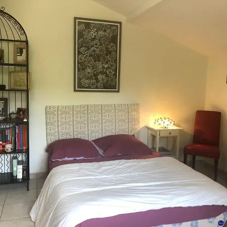 Les Dames Noires Apartment Montauban Exterior photo