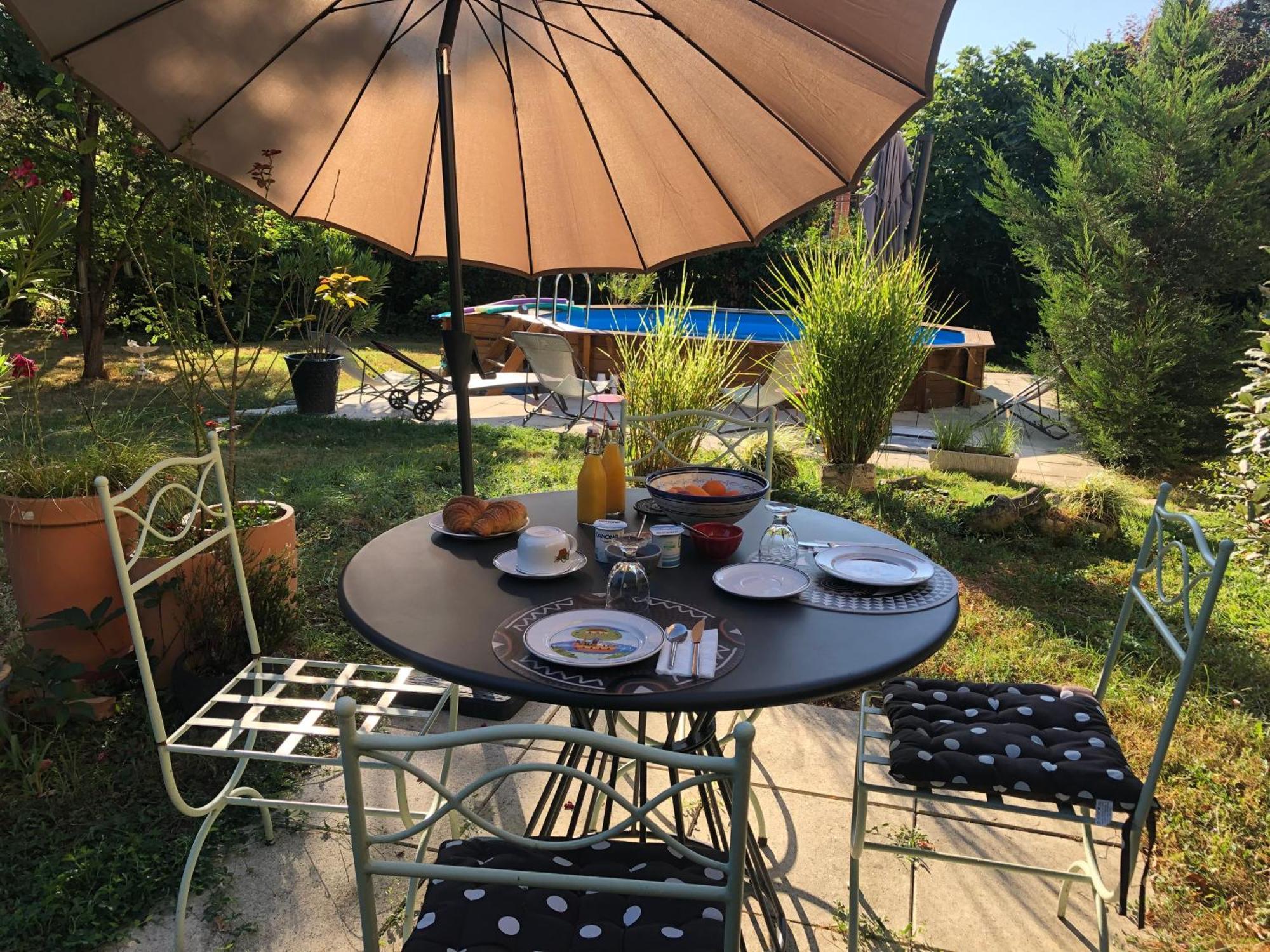 Homestay Les Dames Noires Montauban